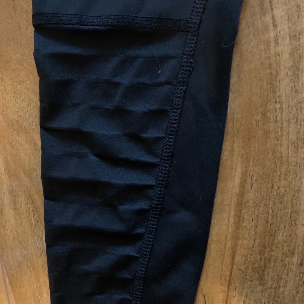 Black Mesh Reebok Speedwick Running Tights - Picture 6 of 6